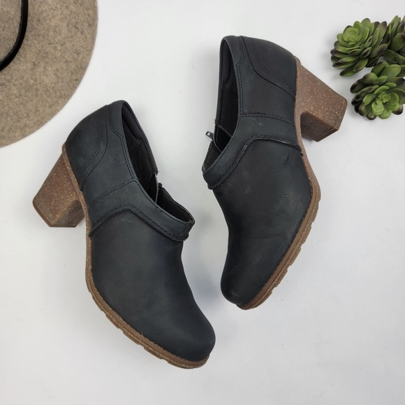 CLARKS Collection Sashlin Aleta Booties - Picture 13 of 15